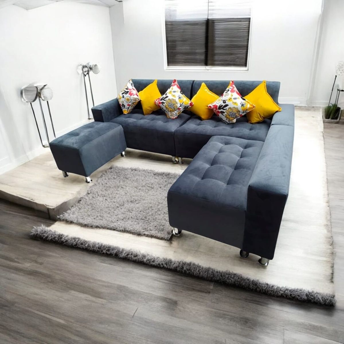 AMOBLART - Seccional Paradisse PLOMO OSCURO 3 Piezas + Banqueta + 4 cojines  -