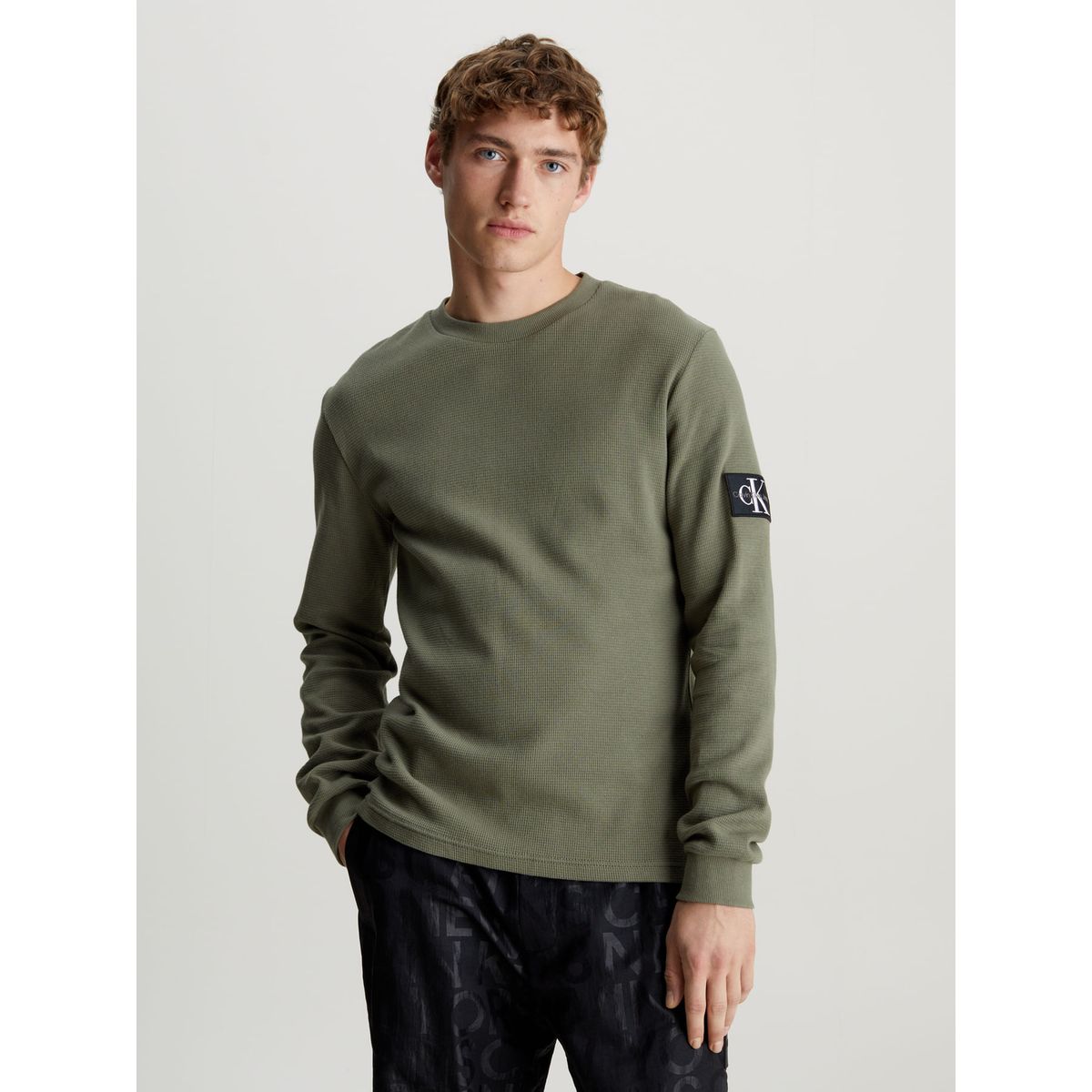 CALVIN KLEIN - T-SHIRT M/L PARA HOMBRES CK