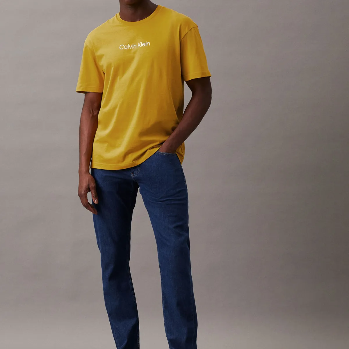 CALVIN KLEIN - CAMISETA HERO LOGO COMFORT T-SHIRT