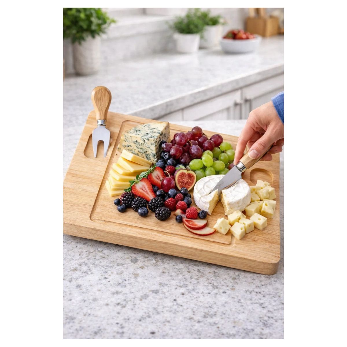 GENERICO - TABLA DE BAMBU CON  MINI CORTADORES DE BAMBU