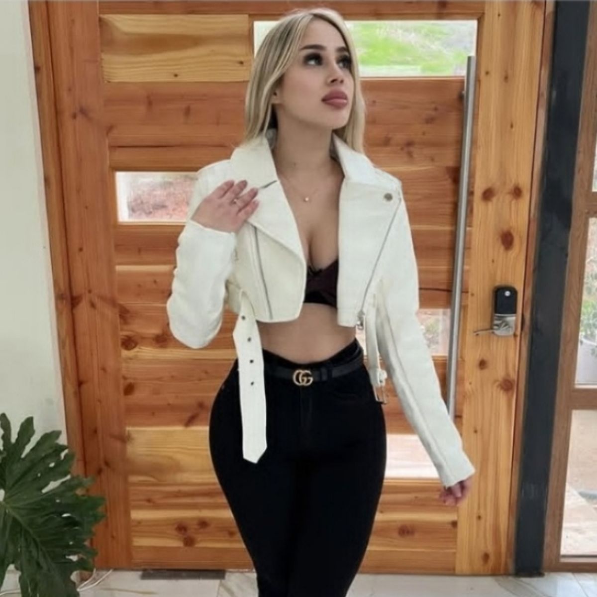 GENERICO - CASACA CROP CUERINA DE DAMA