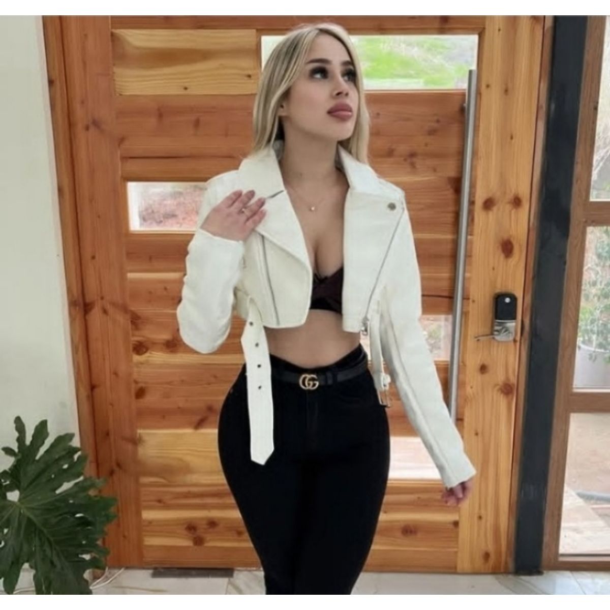 GENERICO - CASACA CROP CUERINA DE DAMA