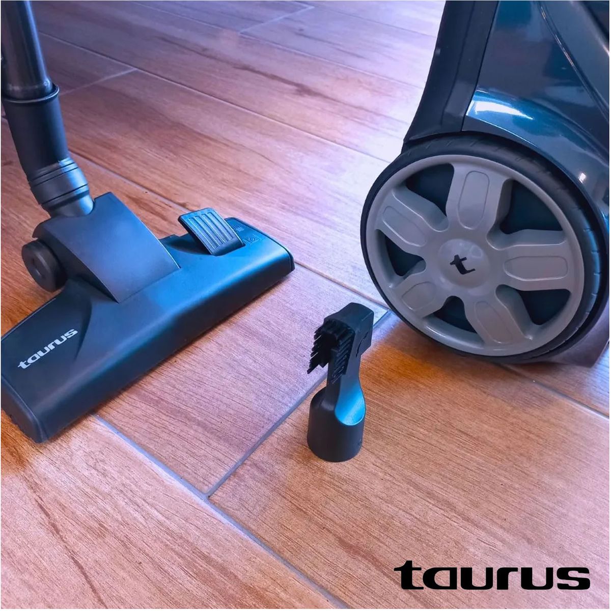 TAURUS - Aspiradora Taurus Megane III