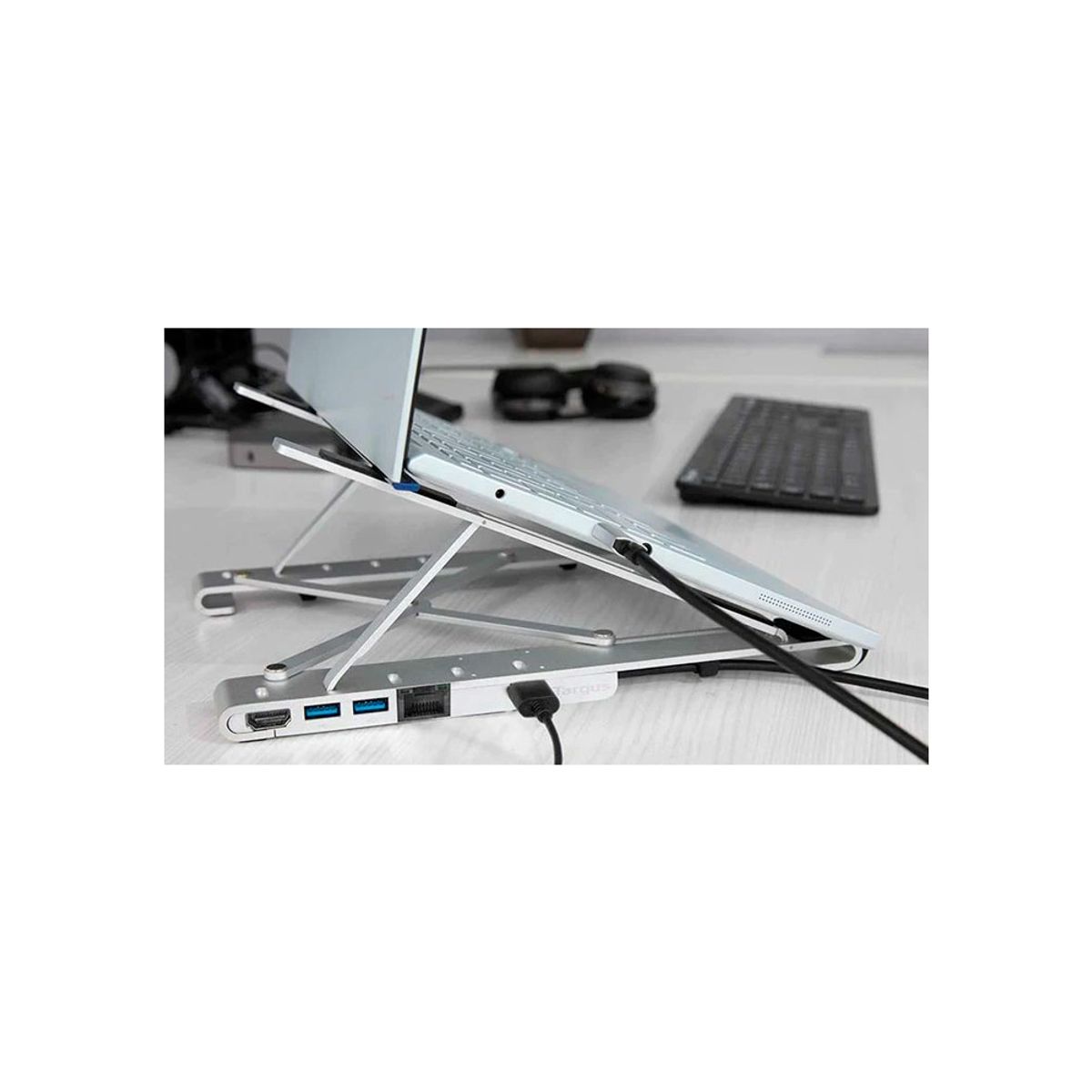 TARGUS - Targus Base Usb-C Portátil De Conexión 4K Para Mouse Y Teclado, 3 Puertos Usb, Plata