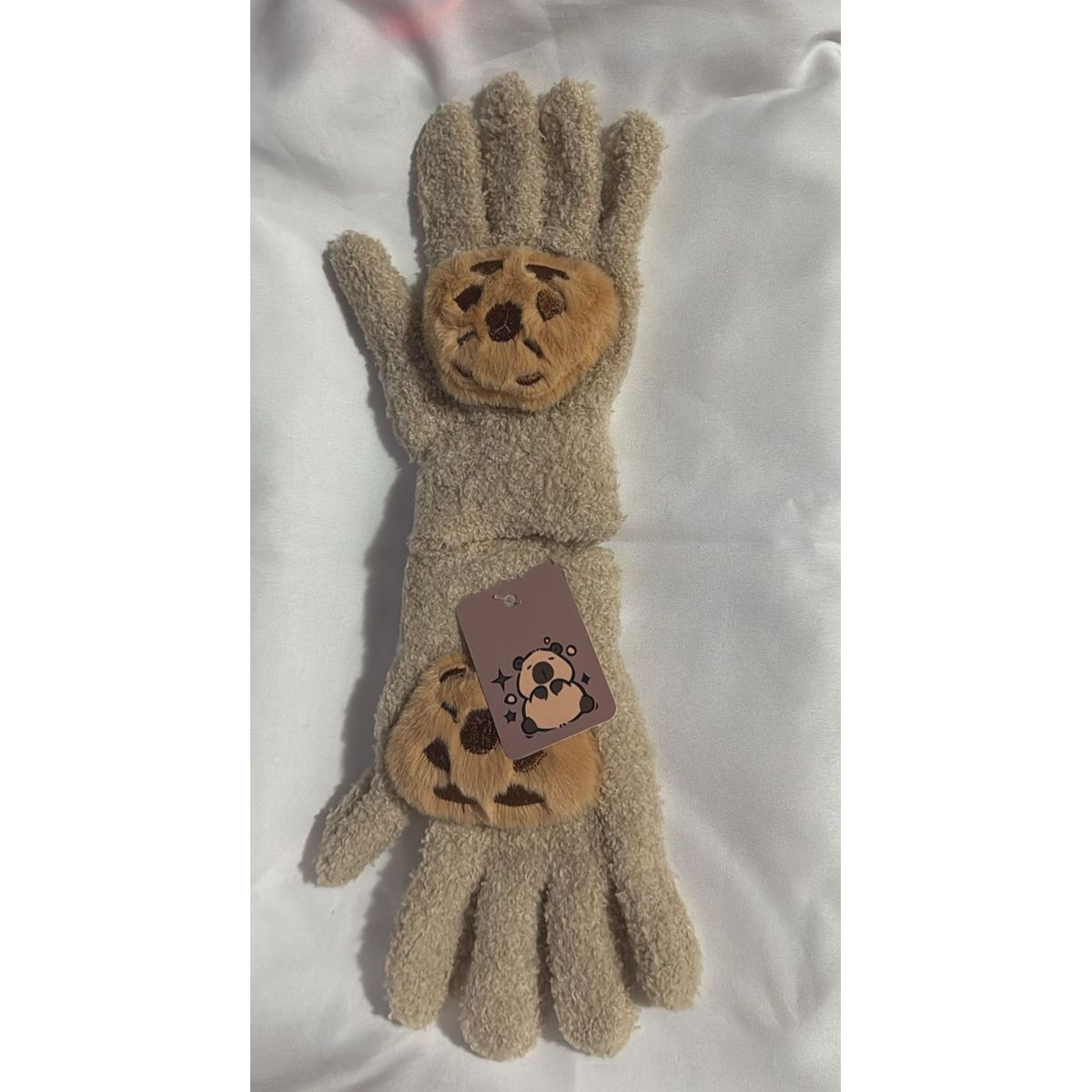 GENERICO - Guantes Infantiles  Personajes invierno Capybara 2