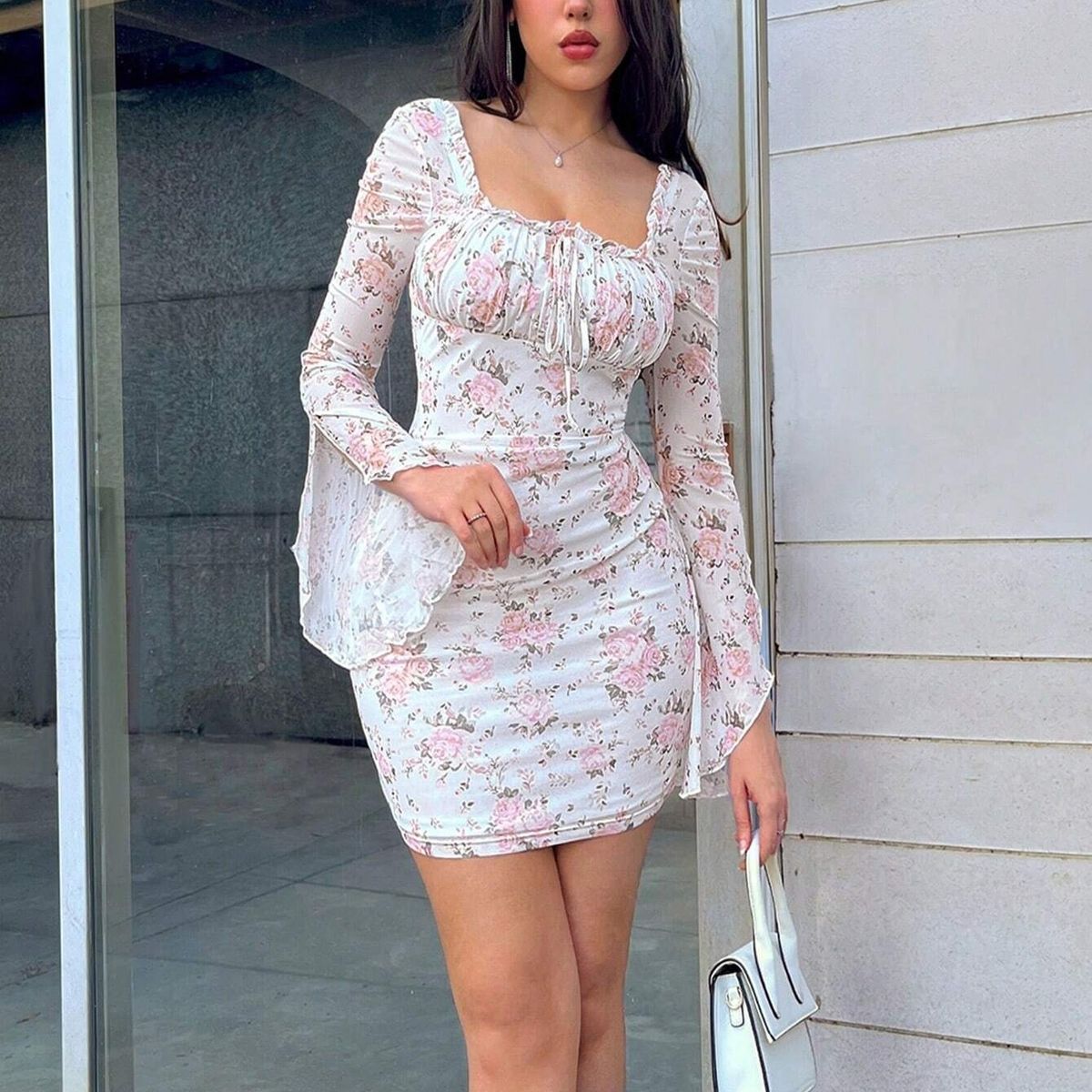 GENERICO - VESTIDO LOLITAS FLOREADA  BLANCO CASUAL