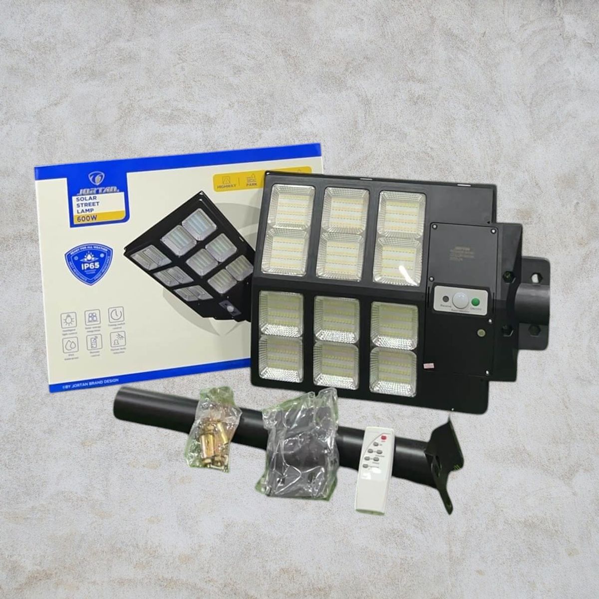 GENERICO - REFLECTOR SOLAR CON SENSOR DE MOVIMIENTO 600W