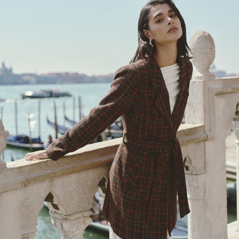 CAMILA VIALI - Camila Viali Abrigo Milena