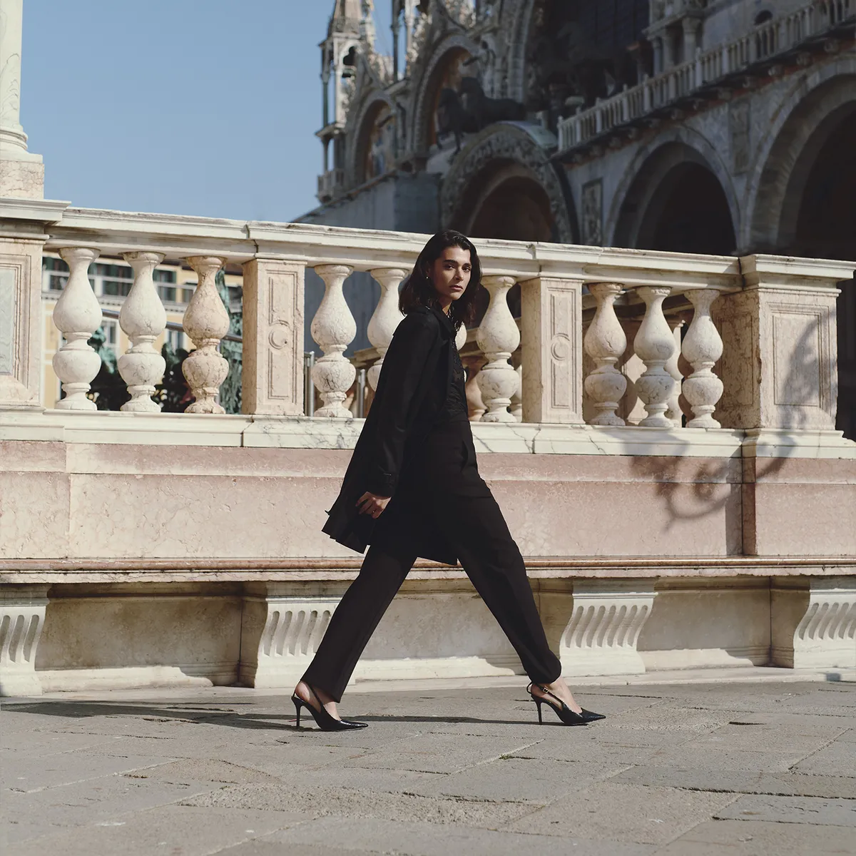 CAMILA VIALI - Camila Viali Trench Coat Negro