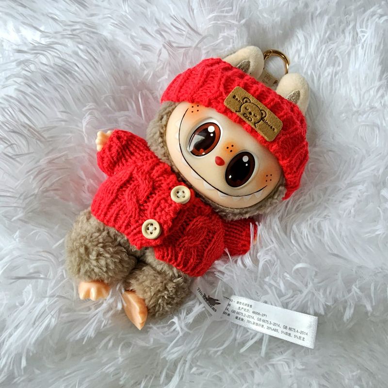 KAWAI - Muñeco Bubu Dupe Réplica con Outfit Rojo Tejido