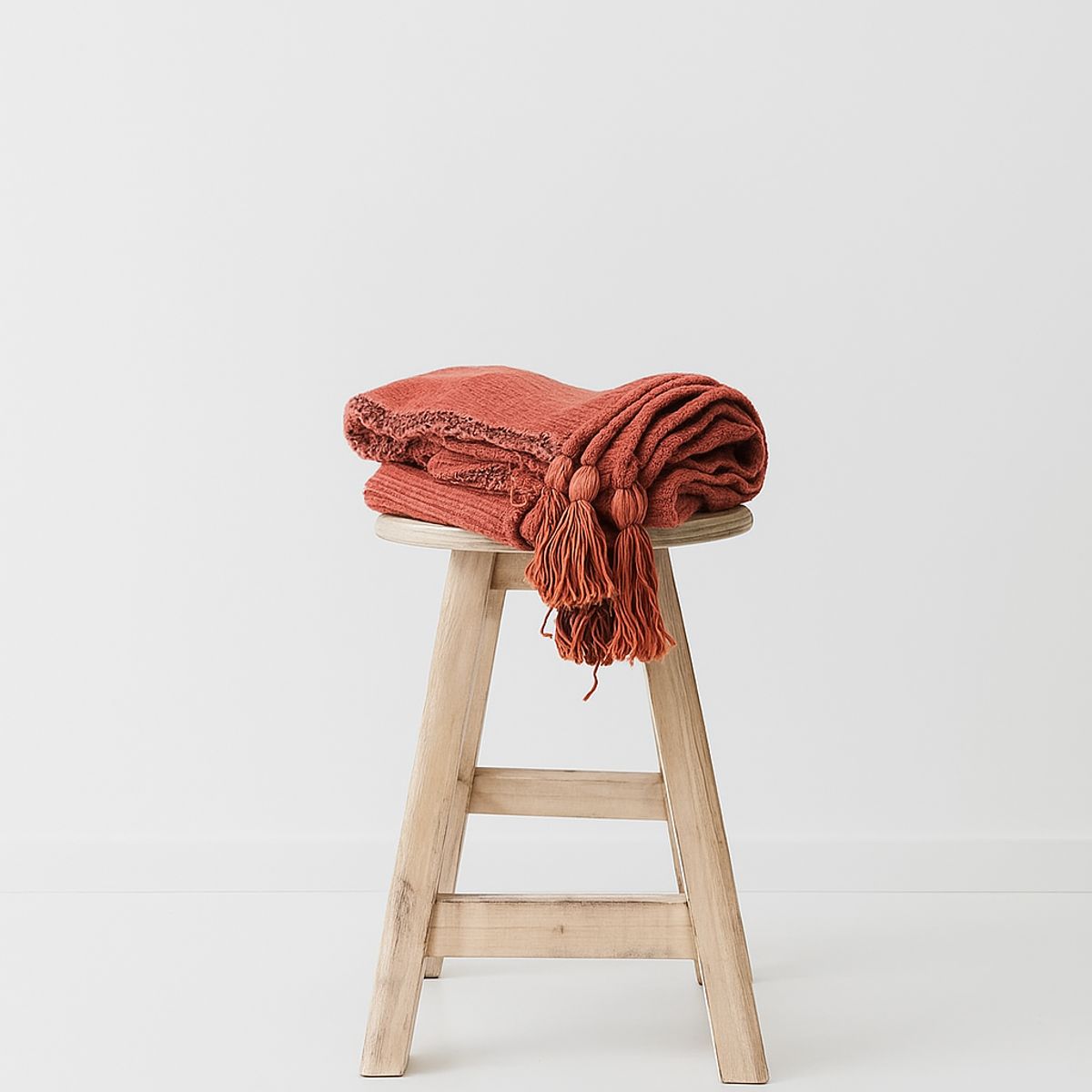 GENERICO - Manta - Pie de Cama 250 × 200 cm en Tejido Waffle con Borlas - Color Ladrillo