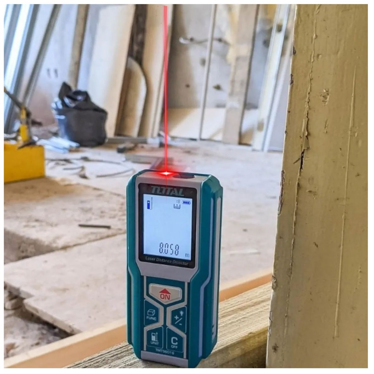 TOTAL TOOLS - MEDIDOR LASER DISTANCIOMETRO 60Mts TOTAL