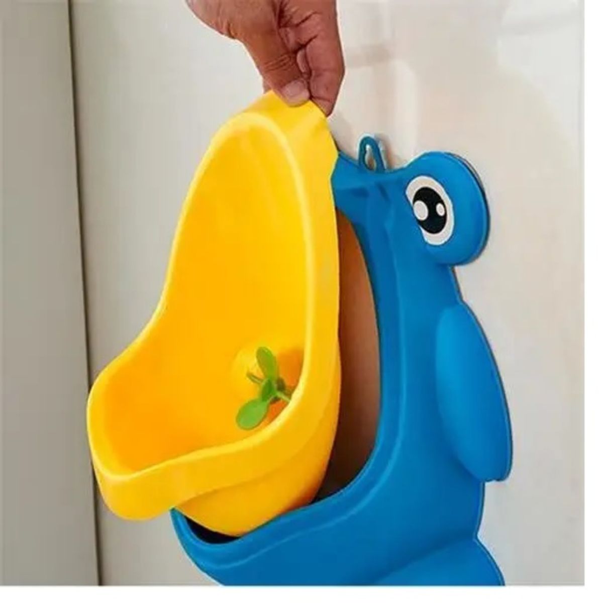 GENERICO - URINARIO BACÍN PARA NIÑOS MODELO SAPITO Celeste