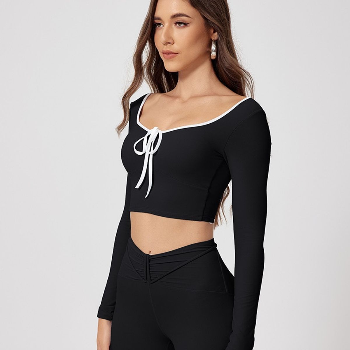 GENERICO - Conjunto deportivo mujer lazo delantero