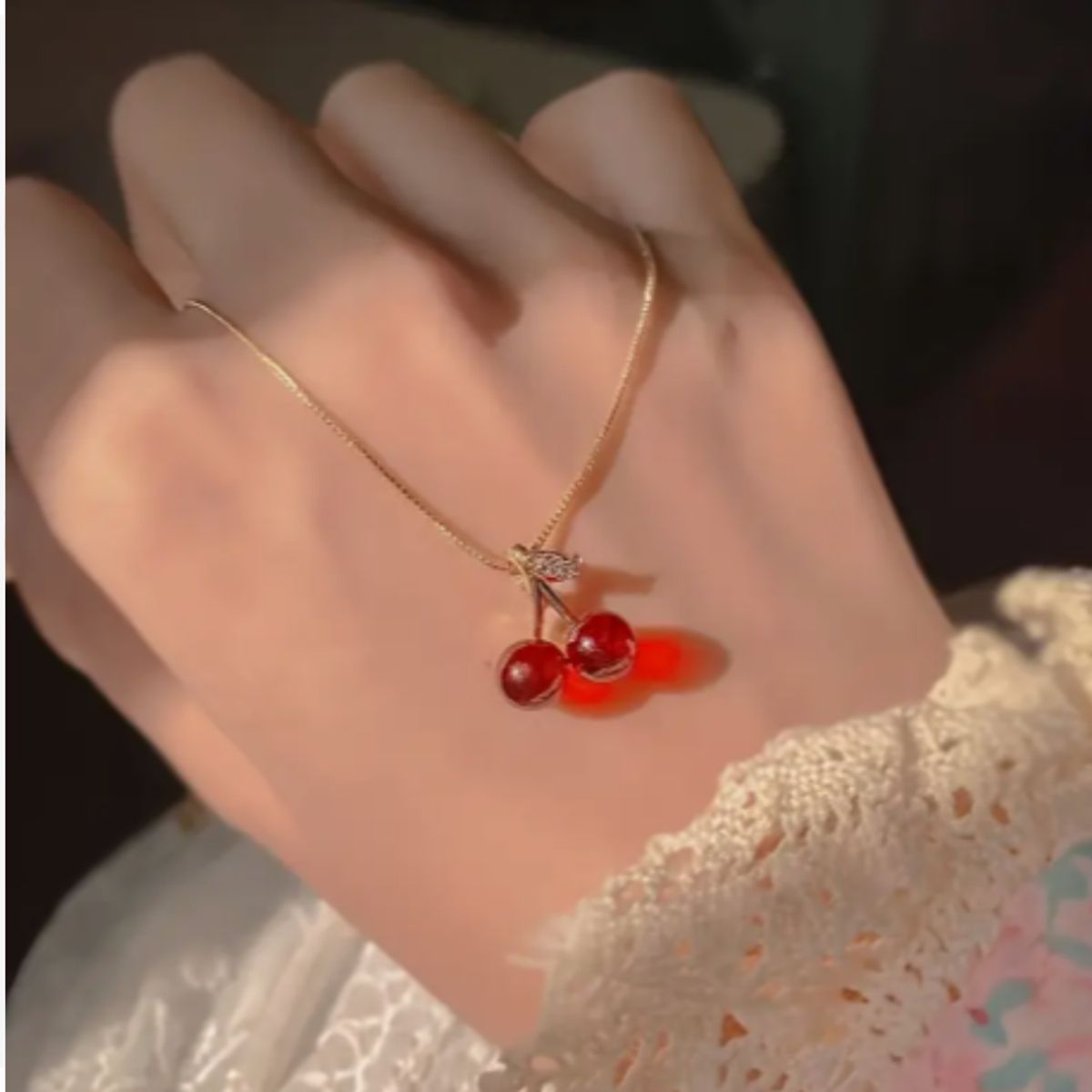 GENERICO - Collar con colgante de cereza