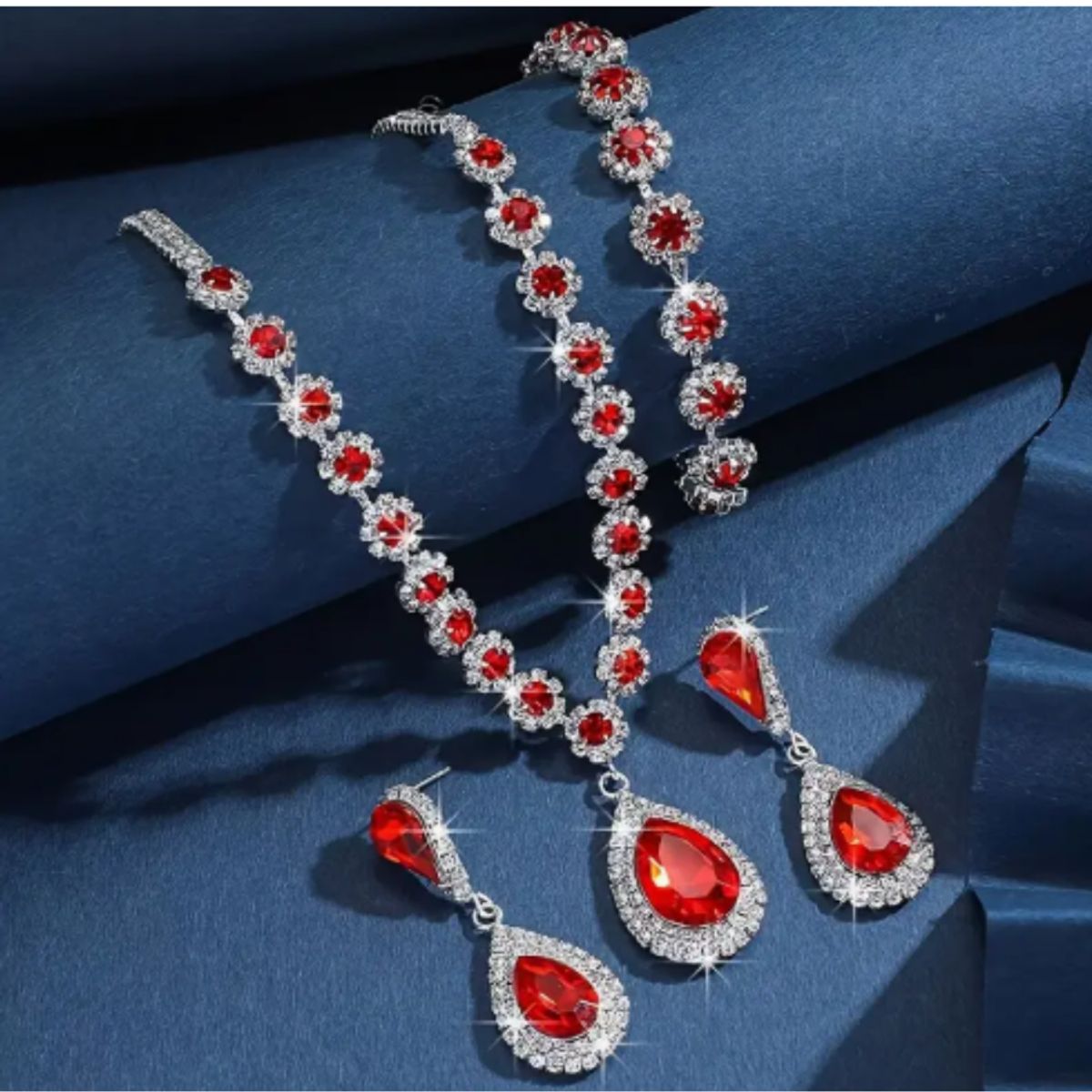 GENERICO - Conjunto de collar “Lágrimas de Fuego”  Elegancia que Inspira Pasión