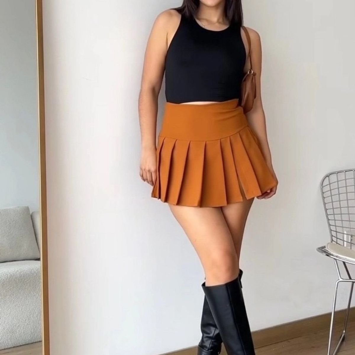 GENERICO - FALDA SHORT PLISADA GUINDA PARA MUJER