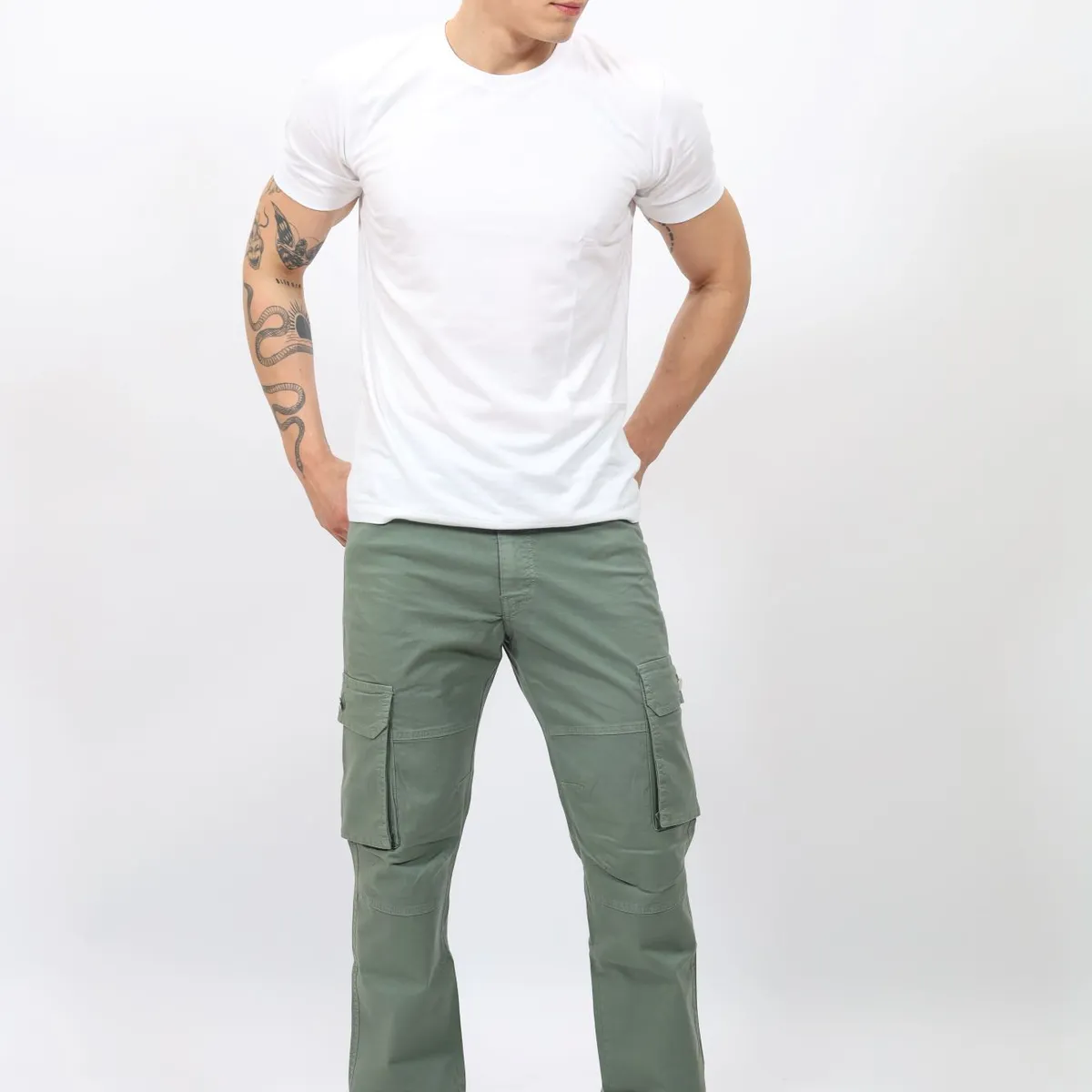 QH - Pantalón Cargo Hombre  Tela Paper Touch