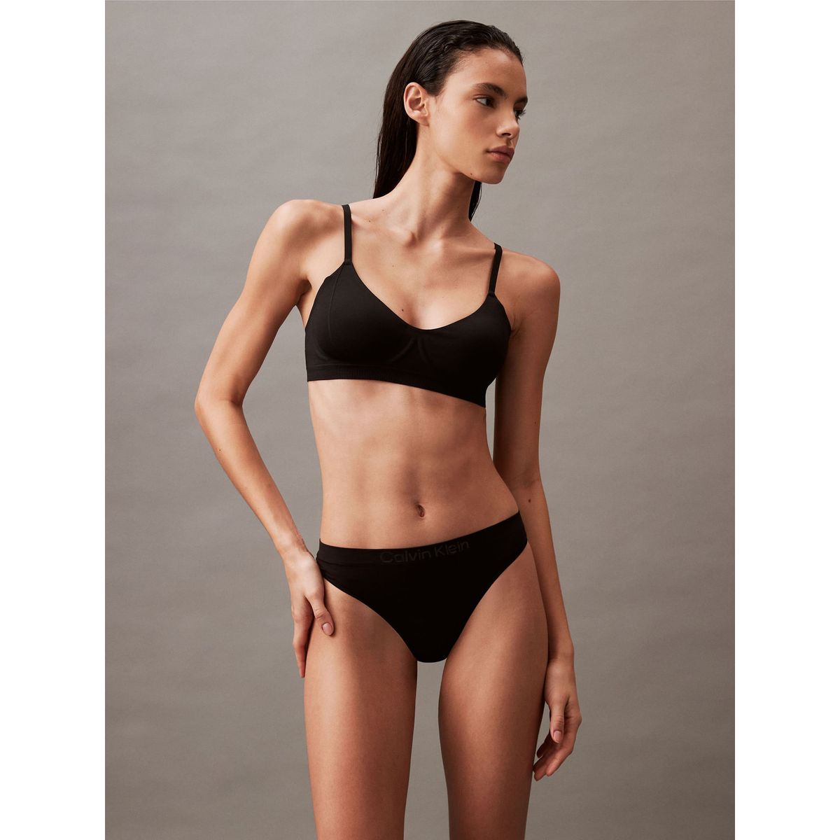 CALVIN KLEIN - 3 PACK BONDED FLEX SEAMLESS - THONG