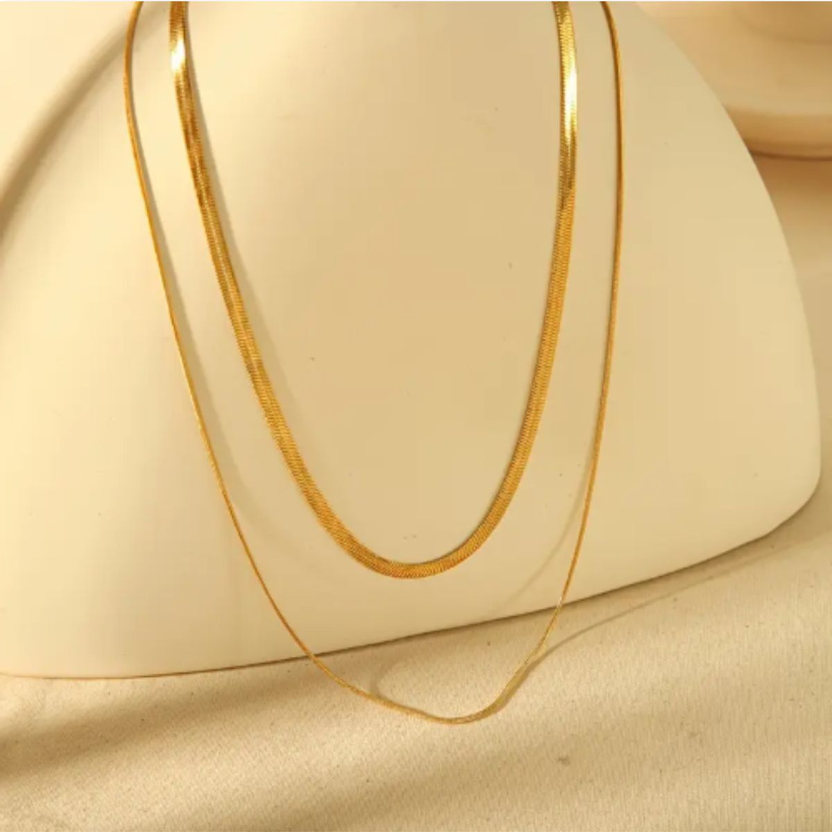 GENERICO - Collar Dorado de doble Capa  Lujo sutil que deja huella