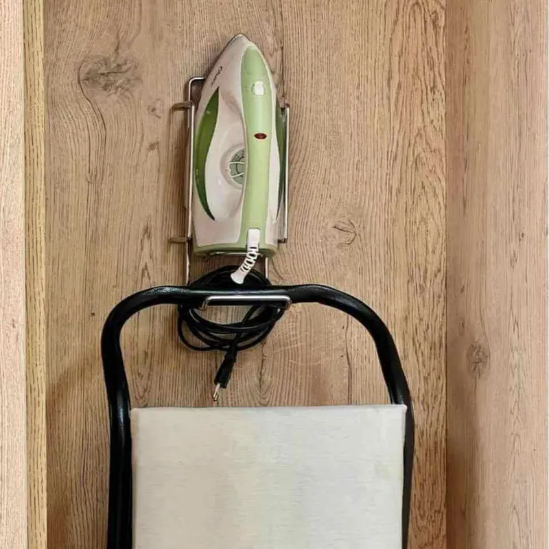 MAS CASA MOBILIARIO Y ACCESORIOS - Soporte para Plancha y Tabla de planchar Más Casa Perú