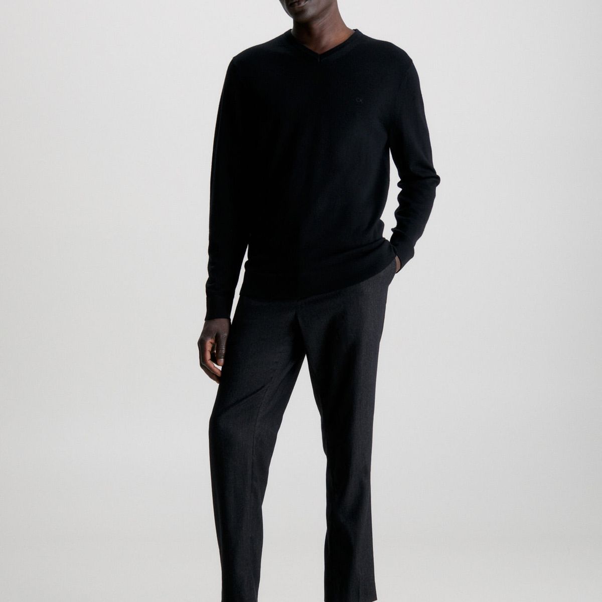 CALVIN KLEIN - SWEATER SUPERIOR WOOL VNECK SWEATER