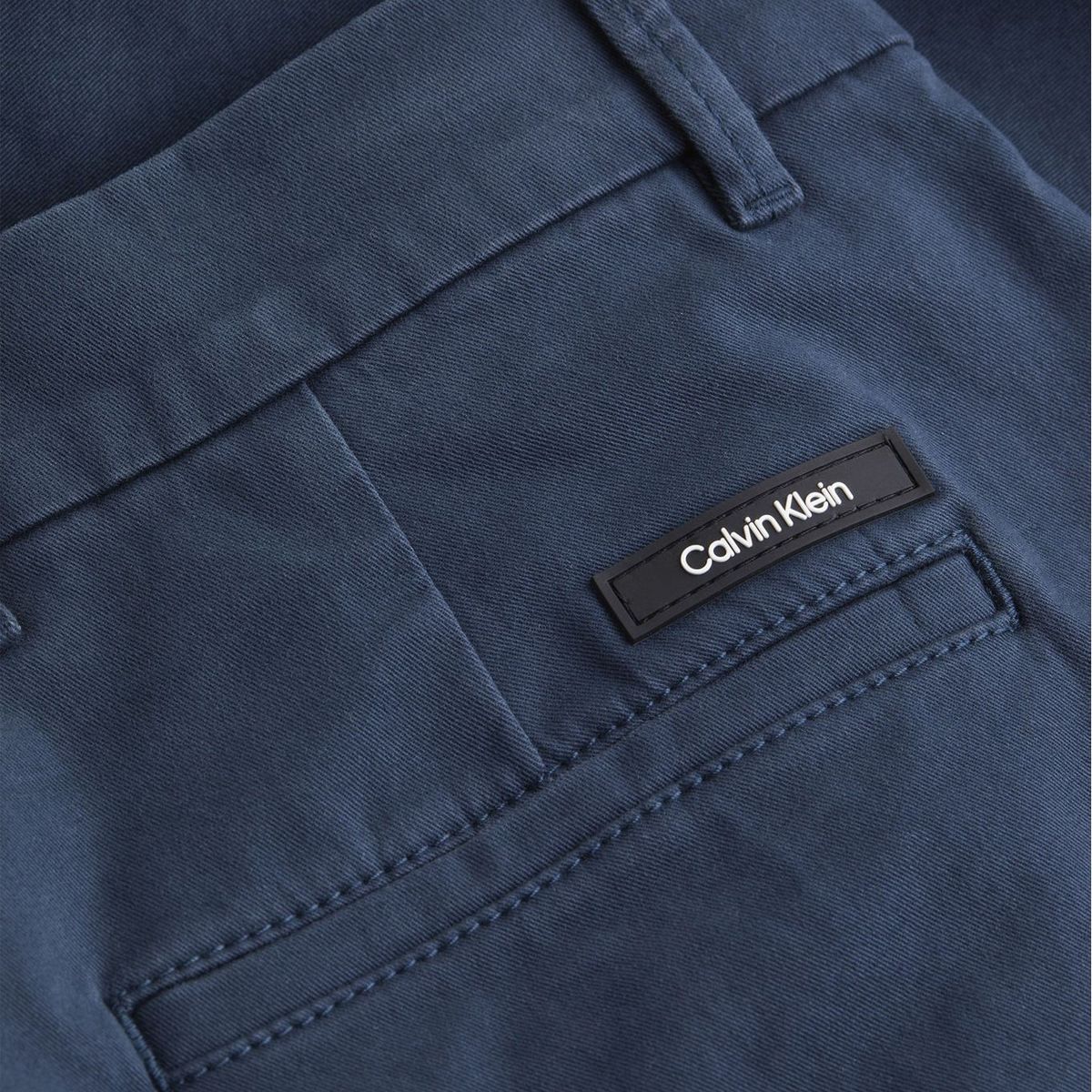 CALVIN KLEIN - PANTALON MODERN TWILL SLIM CHINO