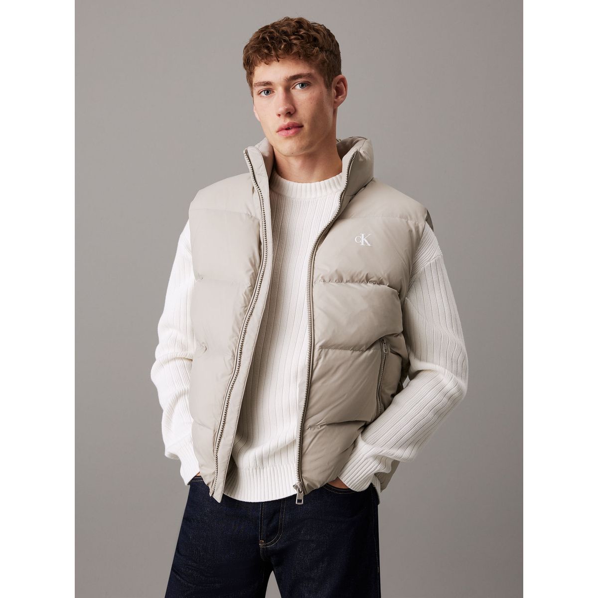 CALVIN KLEIN - CHALECO ESSENTIALS DOWN VEST