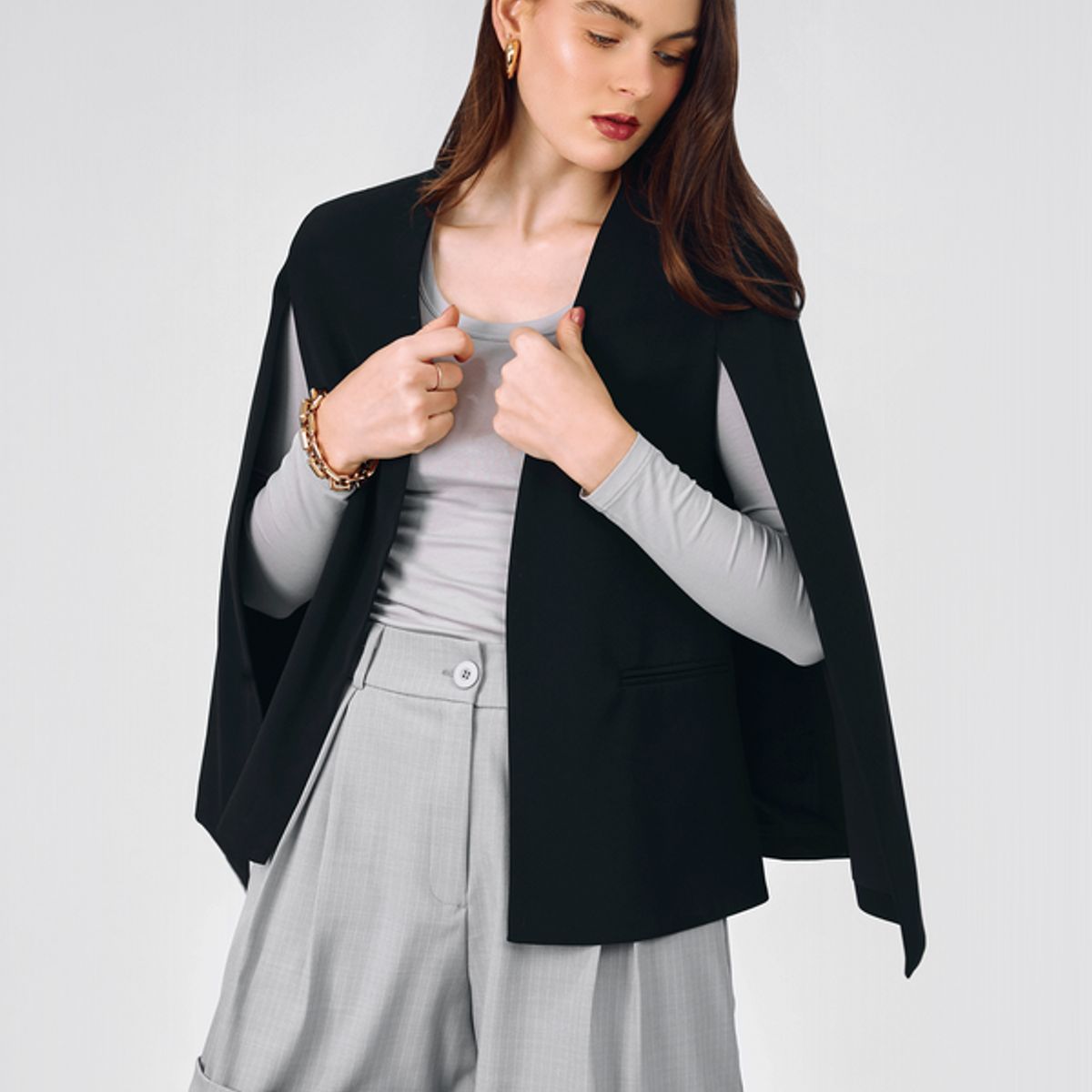 BANATY - CAPA BELLA ESTILO BLAZER CON ABERTURA MUJER BANATY