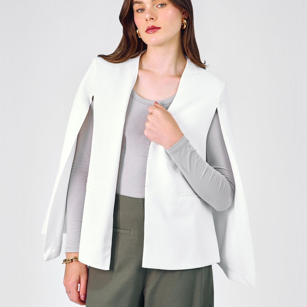 BANATY - CAPA SASTRE ESTILO BLAZER DE MUJER BELLA