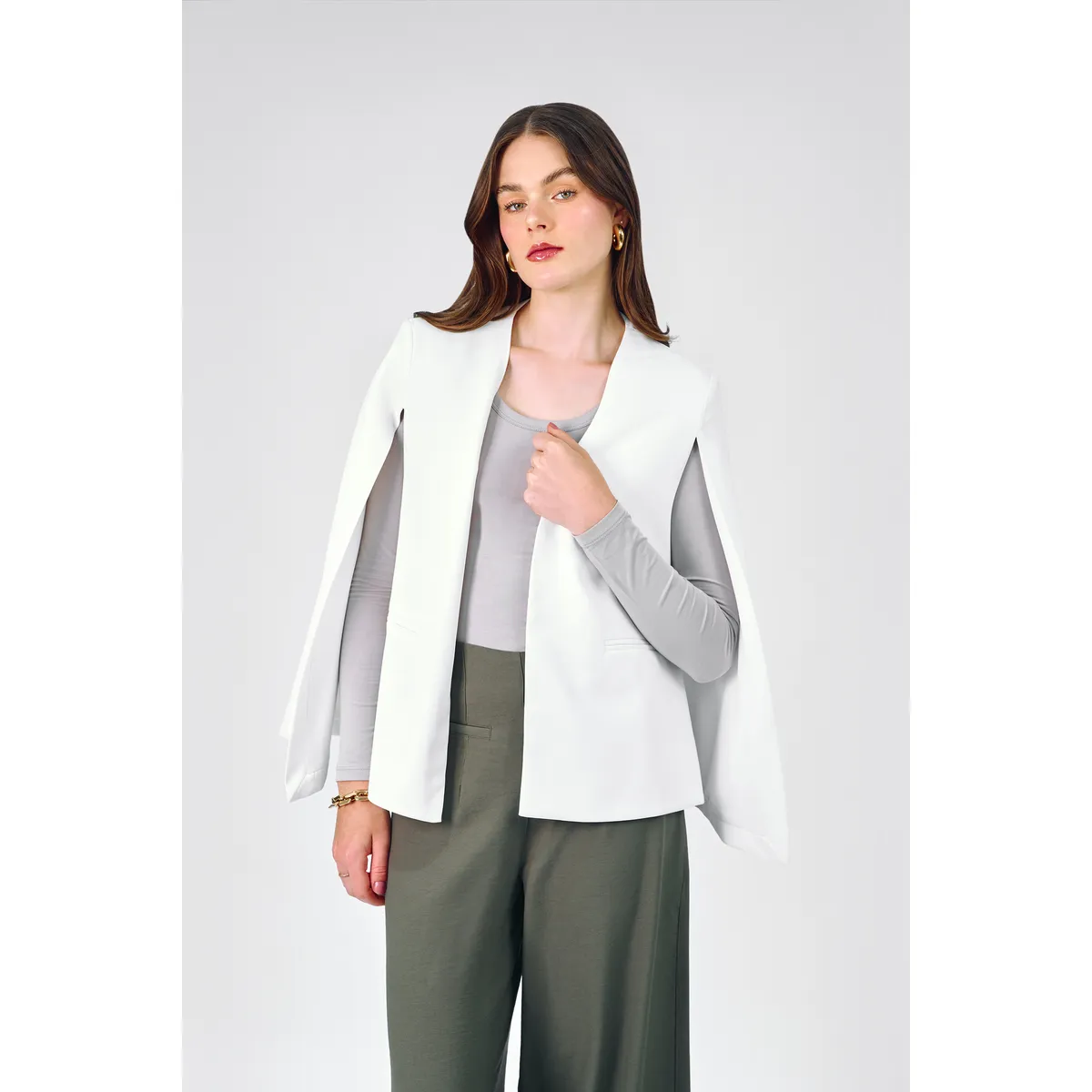 BANATY - CAPA SASTRE ESTILO BLAZER DE MUJER BELLA