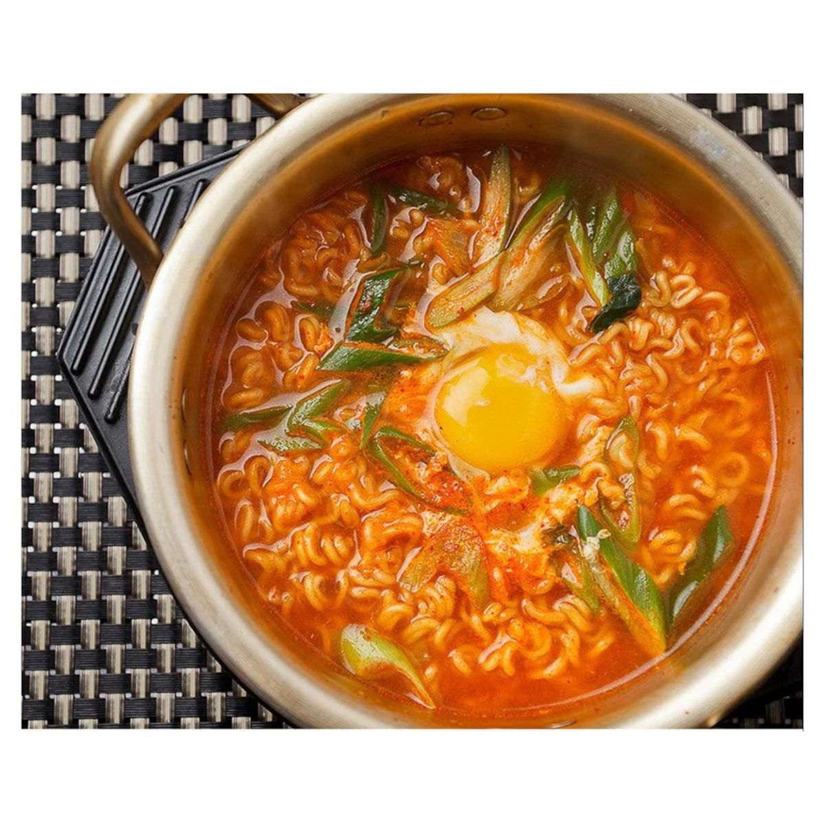 GENERICO - Fideos Ramen Light Sabor Picante No Frito 97gr Nong Shim