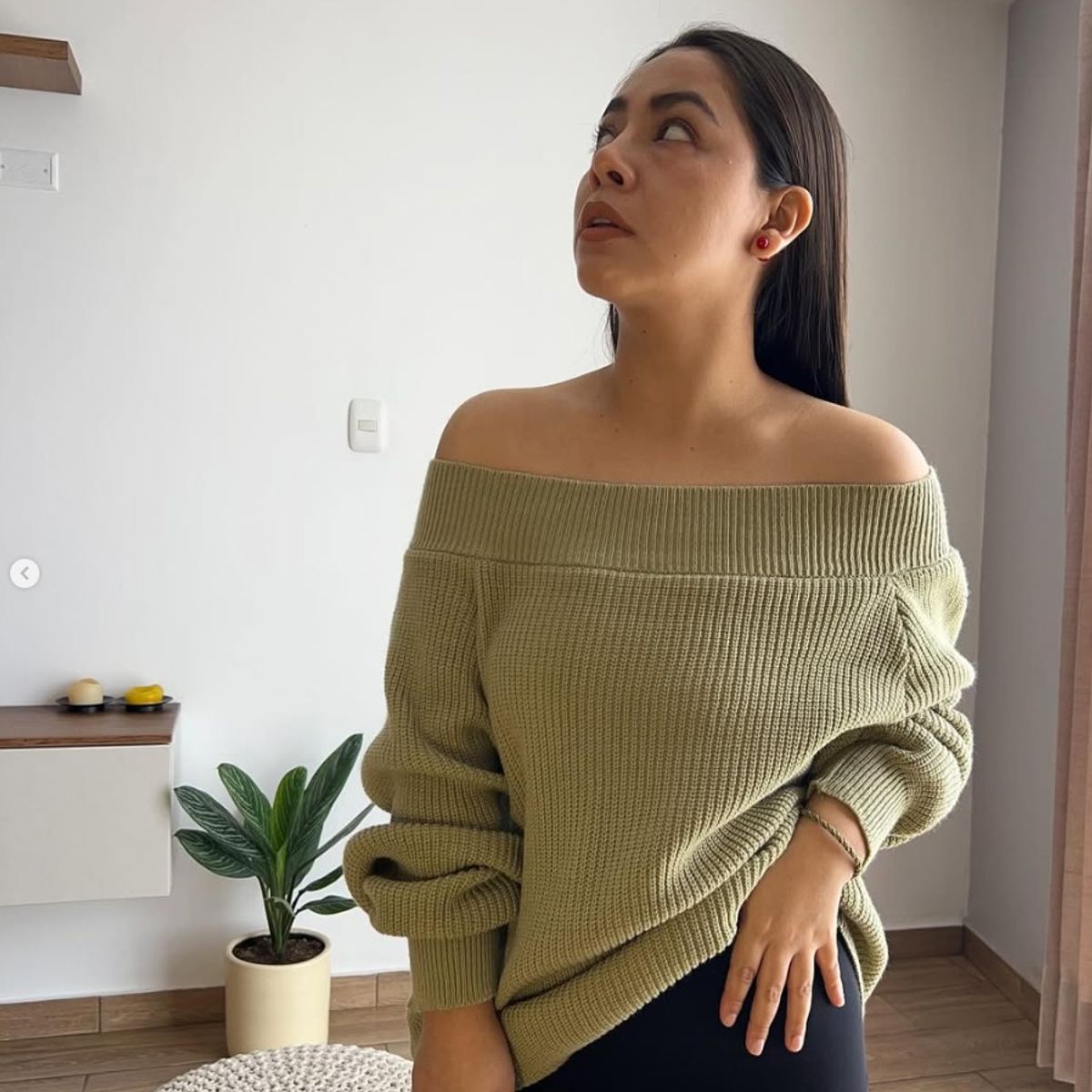 GENERICO - CHOMPA DE DAMA MODELO HOJAL