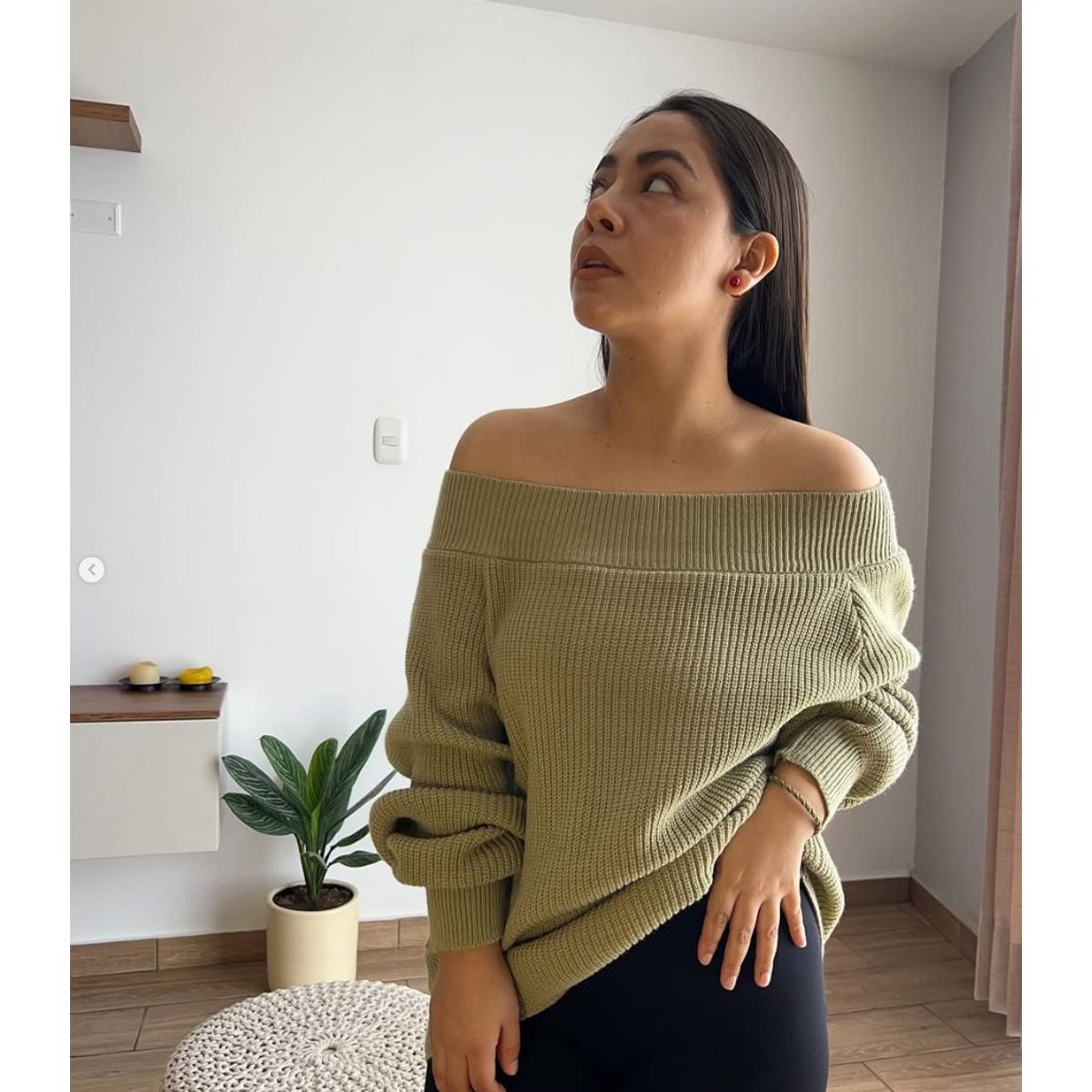 GENERICO - CHOMPA DE DAMA MODELO HOJAL