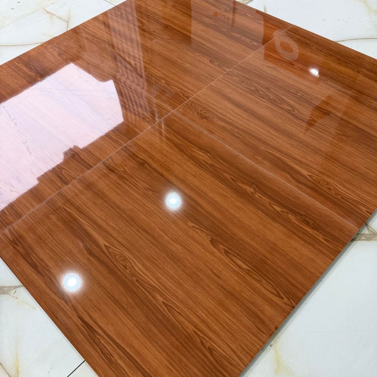 EJESA CREA TU ESPACIO IDEAL - MAYOLICA RECTIFICADO OLMO  60X60CM 180M2