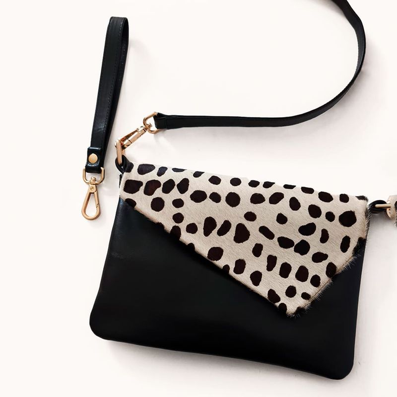 IRISABA - CARTERA TIPO SOBRE DE CUERO IRISABA PARA MUJER ALONDRA NEGRO
