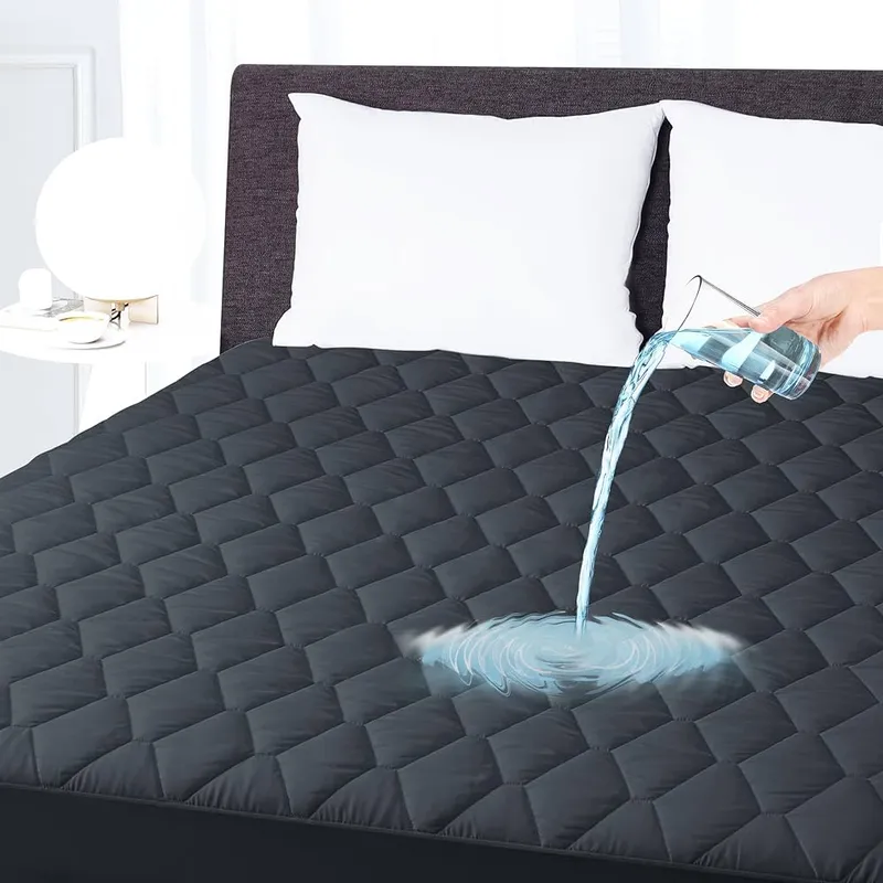 GENERICO - PROTECTOR IMPERMEABLE ANTI-FLUIDOS 1.5 plz NEGRO