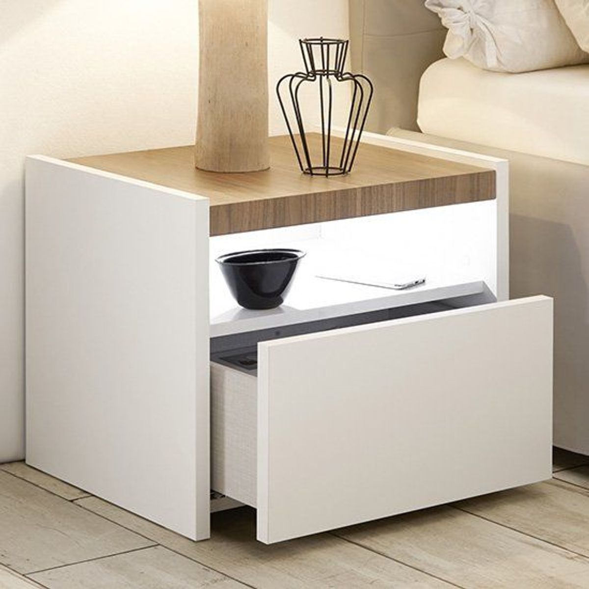 73 EXPERIENCE - Velador Sandy Color Blanco & Caramelo 73 Experience