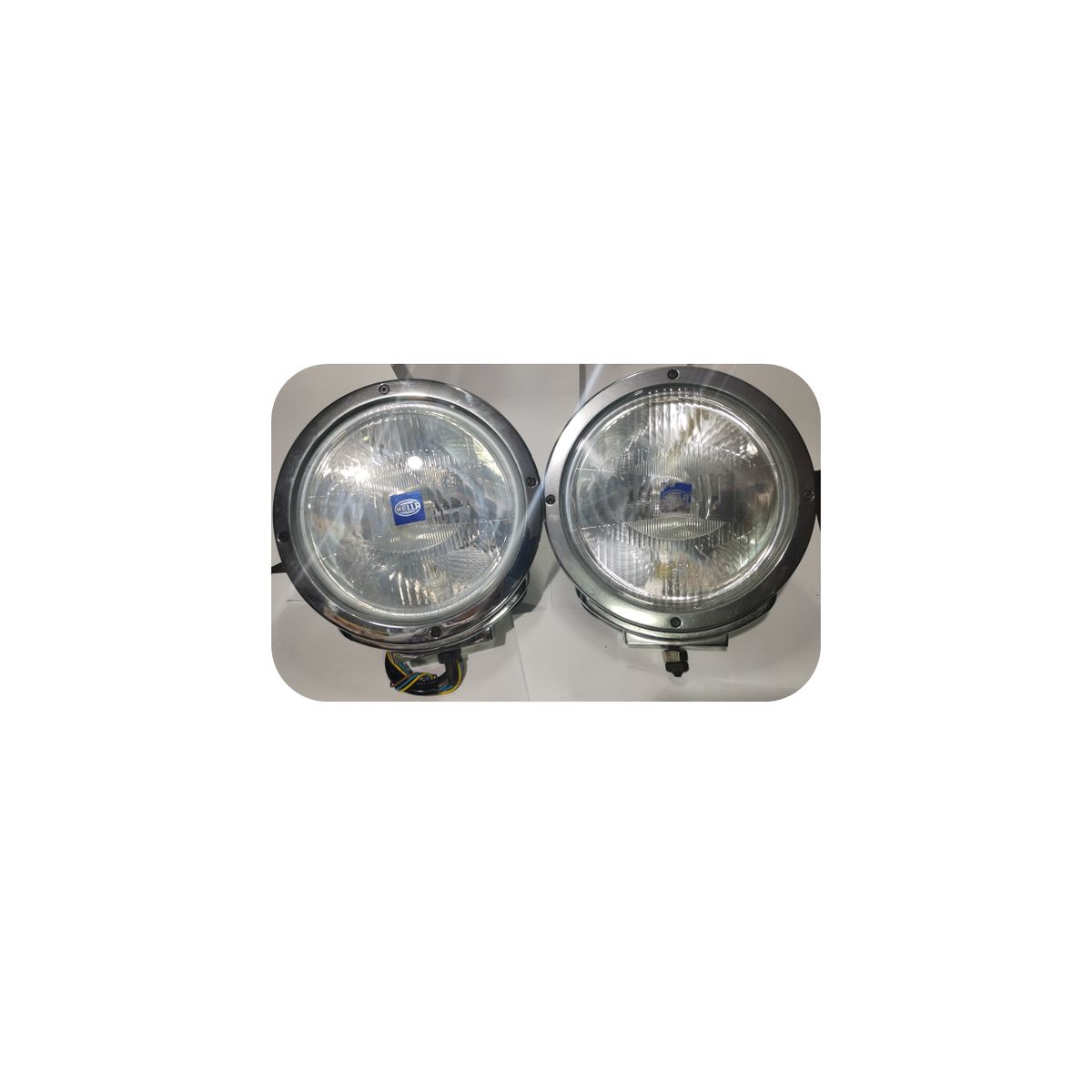 HELLA - FAROS HELLA  METAL CROMADOS 02 UNIDADES