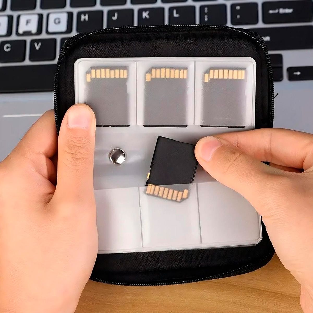 GENERICO - Bolsa Almacenamiento Memorias Cf/sd/msd/sdhc 22 Ranuras x 2 unid