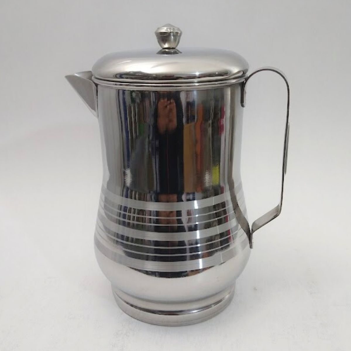 GENERICO - Jarra de acero inoxidable  2 litros  + 4 tazas