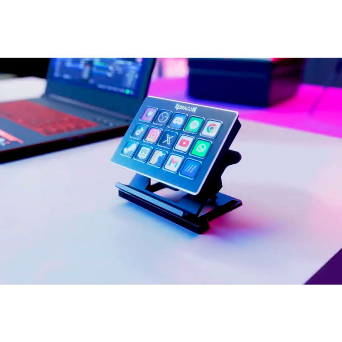 REDRAGON - STREAMCRAFT SS550 REDRAGON 15 TECLAS LCD USB PARA STREAMING