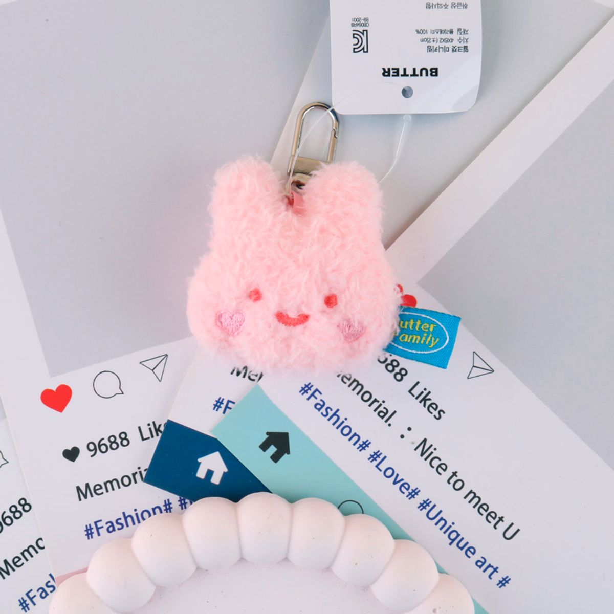 DISEÑO ORIGINAL - Llavero Strawberry Rabbit Head Butter Family