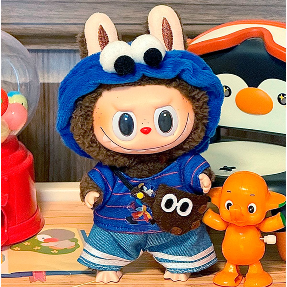 DISEÑO ORIGINAL - Ropa de Labubu Pequeño come Galletas