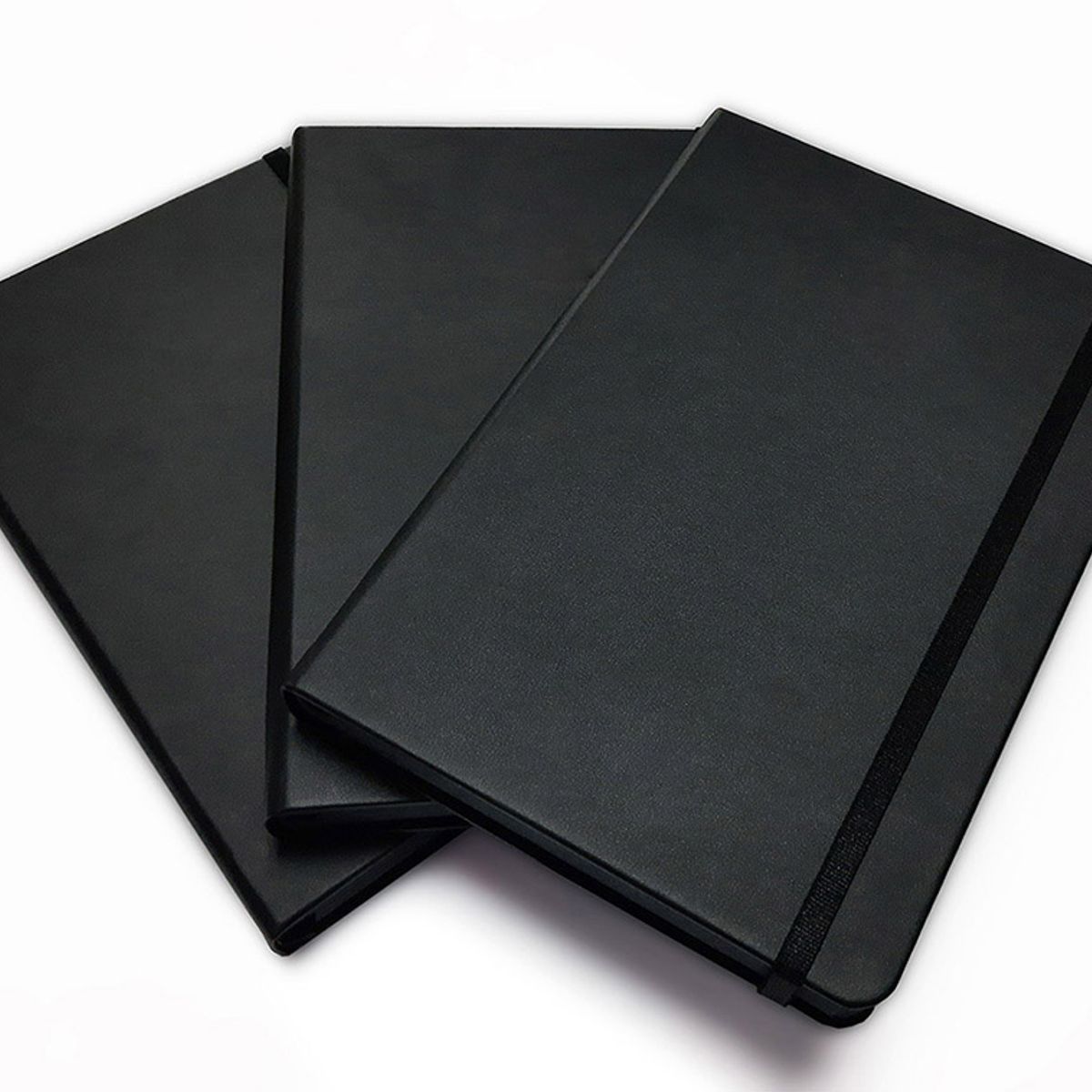 GENERICO - CUADERNO HOJAS NEGRAS