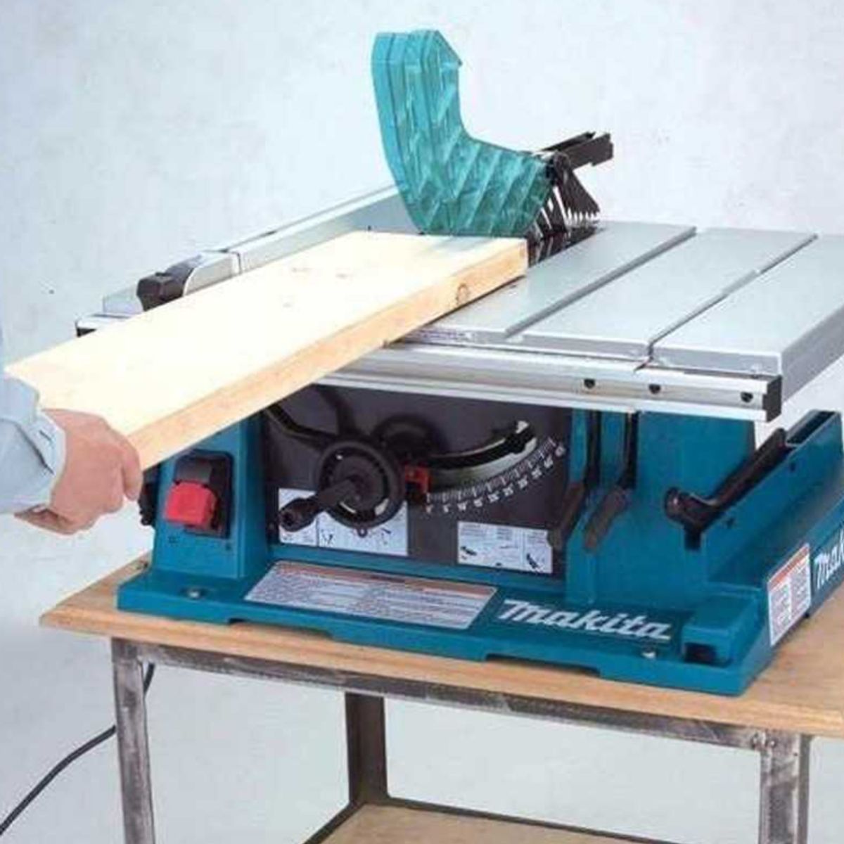 MAKITA - Sierra de Mesa 10 254mm 1650W Corte en 90° 93mm Makita