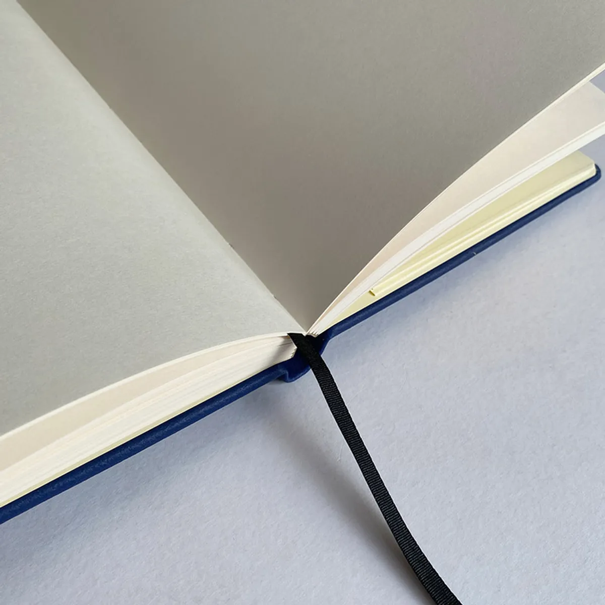 BOCETTOS - Bitácora Premium 80gr Azul 21 x 13cm