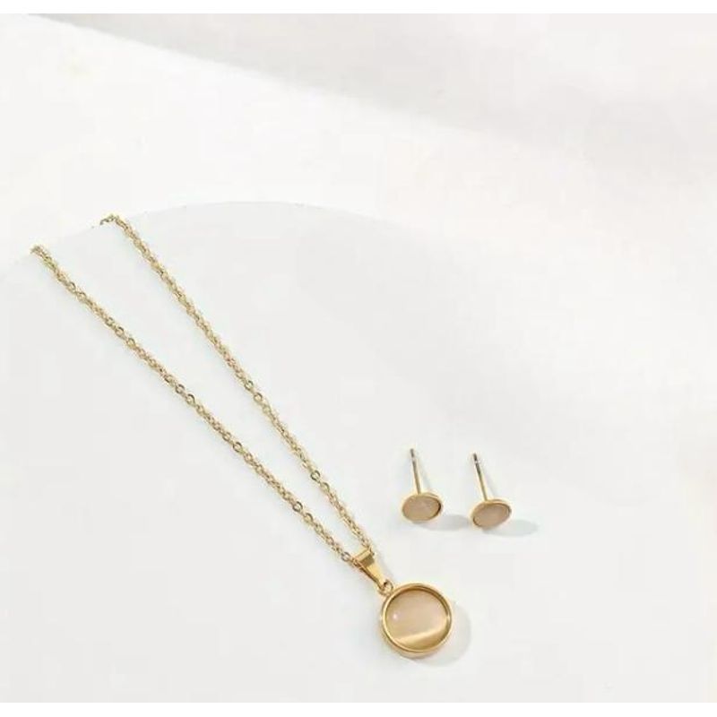 GENERICO - Collar y aretes dorados Girl one