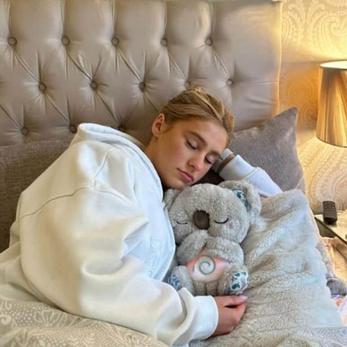 GENERICO - KOALA DORMILONA QUE RESPIRA GRIS - PELUCHE SENSORIAL MUSICAL