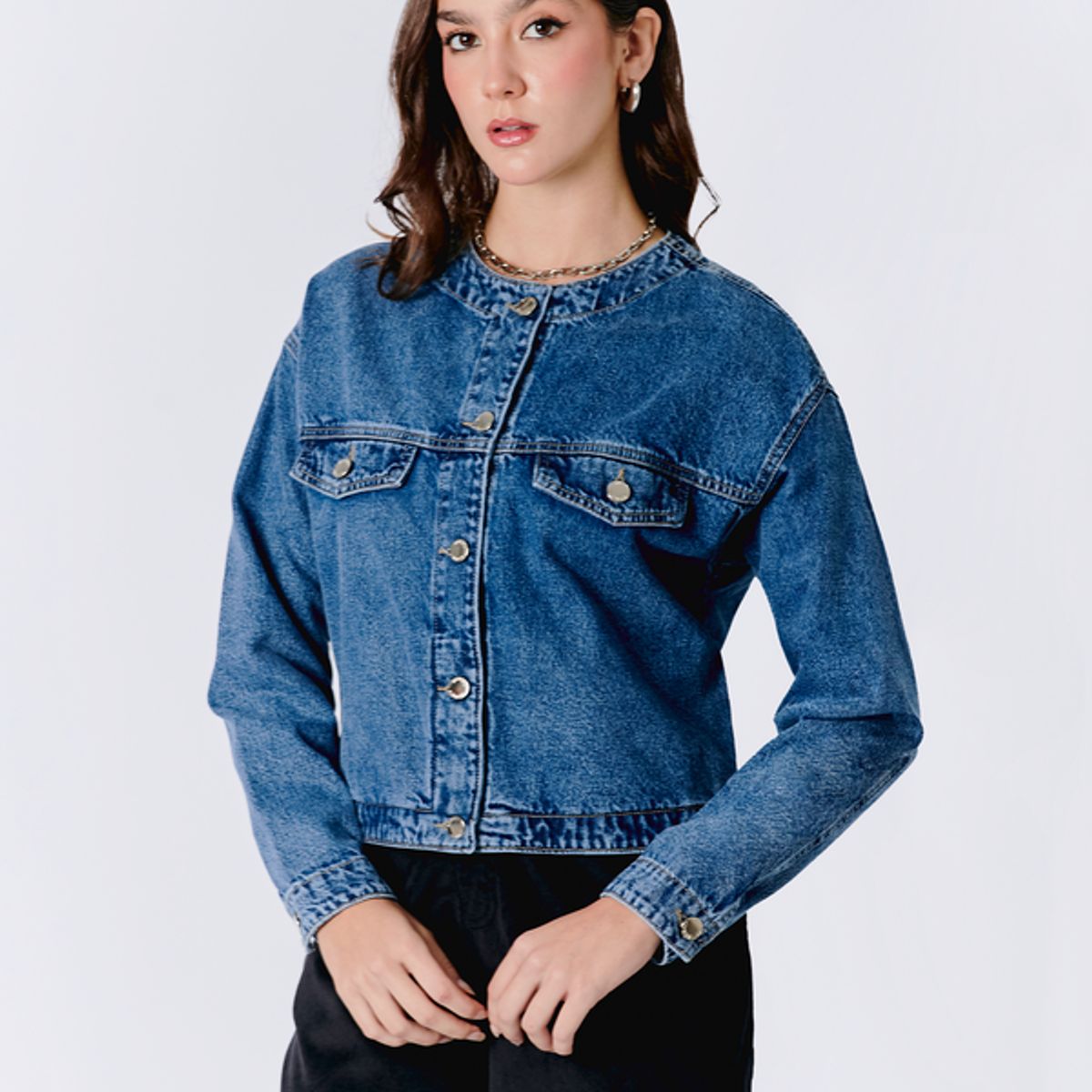 BANATY - CASACA DENIM CASUAL CORTO PARA MUJER